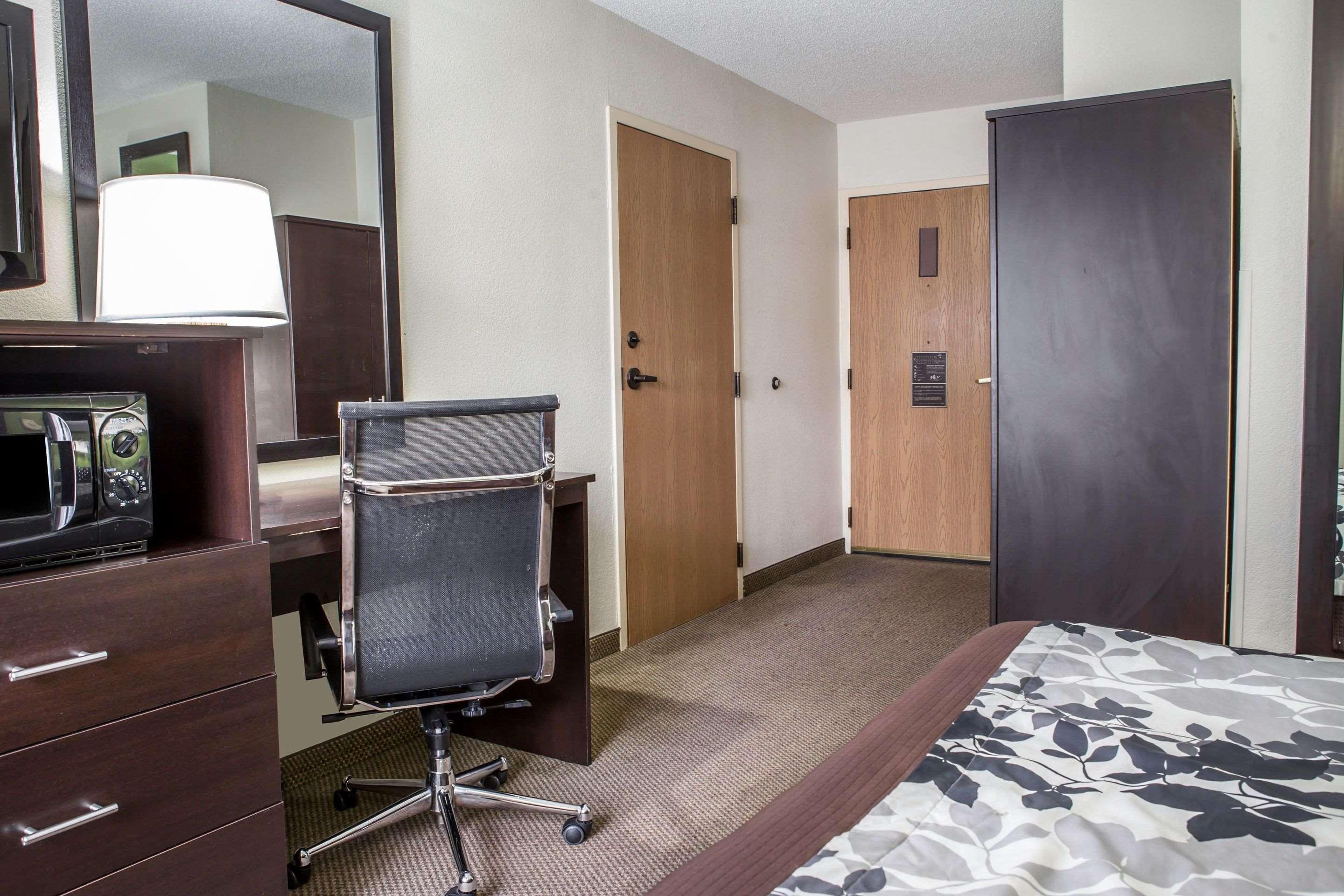 Inn Sleep Hanes Mall 2*