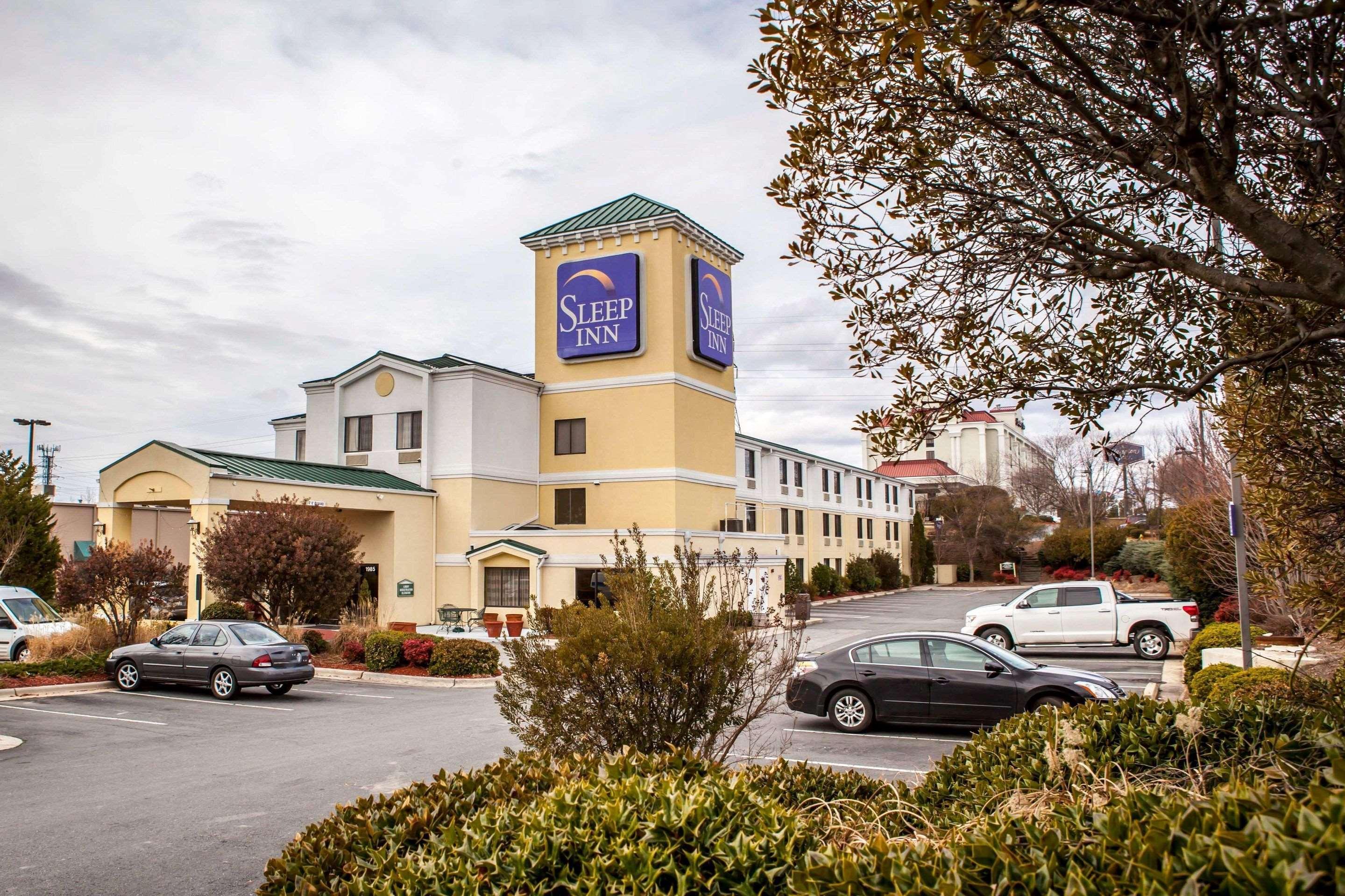 Inn Sleep Hanes Mall